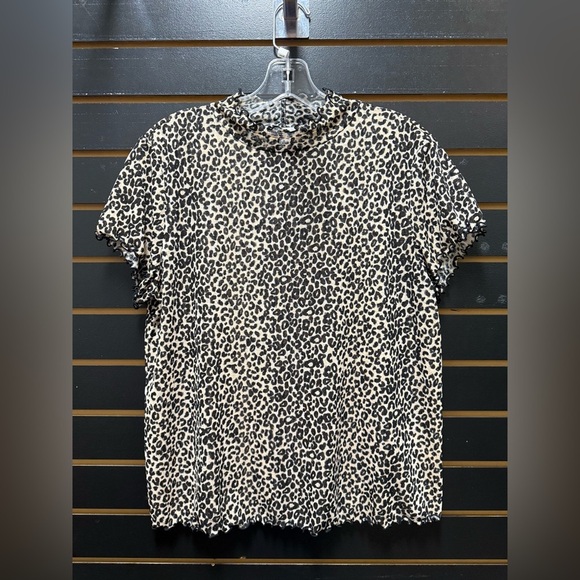 Nine West Tops - Nine West Leopard Print Short Sleeve Mock Neck Top Size L
